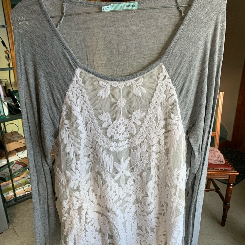Maurices medium grey shirt with white lace - Picture 3 of 4